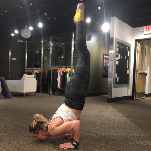 Meet your Posher, P - Picture 1 of 1